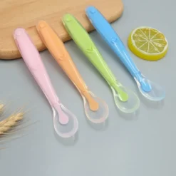 1-2Pcs-Silicone-Spoon-Set-Baby-Learning-to-eat-Training-Spoon-Baby-Silicone-Soft-Spoon-PP-3.webp
